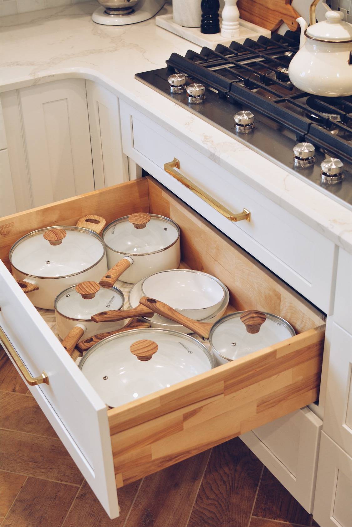 Kitchen Organization: How to Organize Your Kitchen Drawers - The Pink Dream