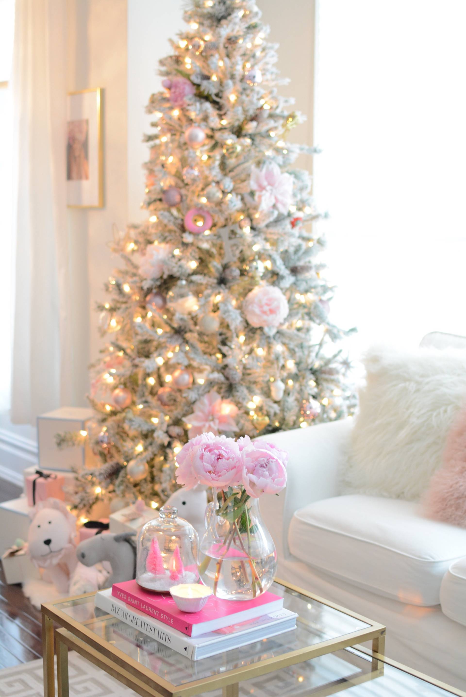 How to Decorate the Perfect Pink Christmas Tree  The Pink Dream