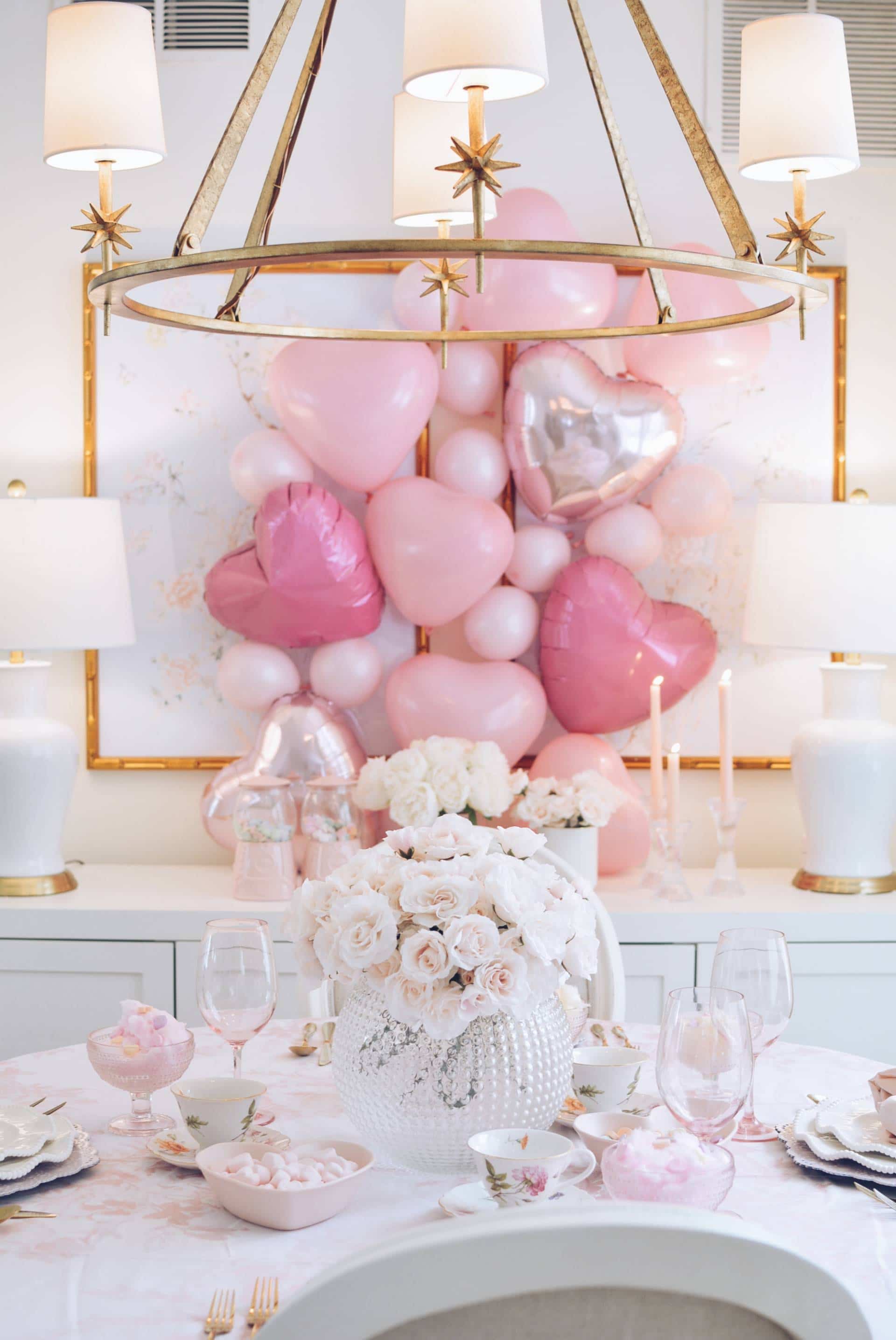Woman in Real Life: Valentine's Day Pink and Gold Table Decor with